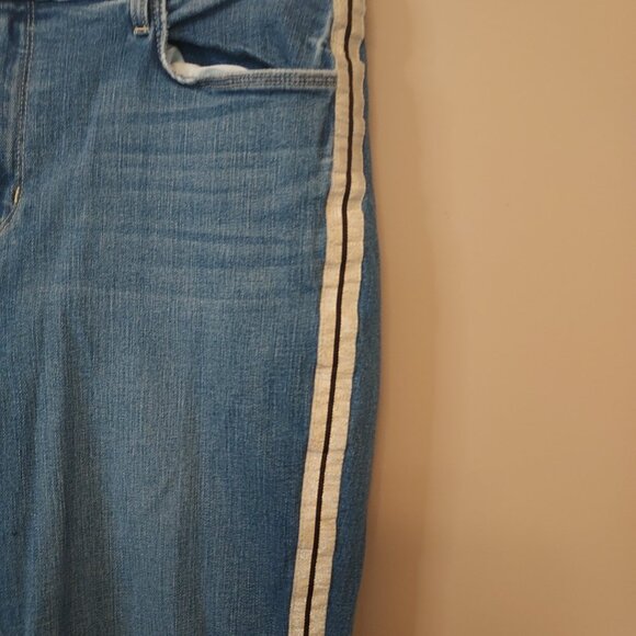 L'Agence Sada Hi-Rise Cropped Slim Dover Side Striped Raw Hem Jeans Size 32 - Picture 3 of 10